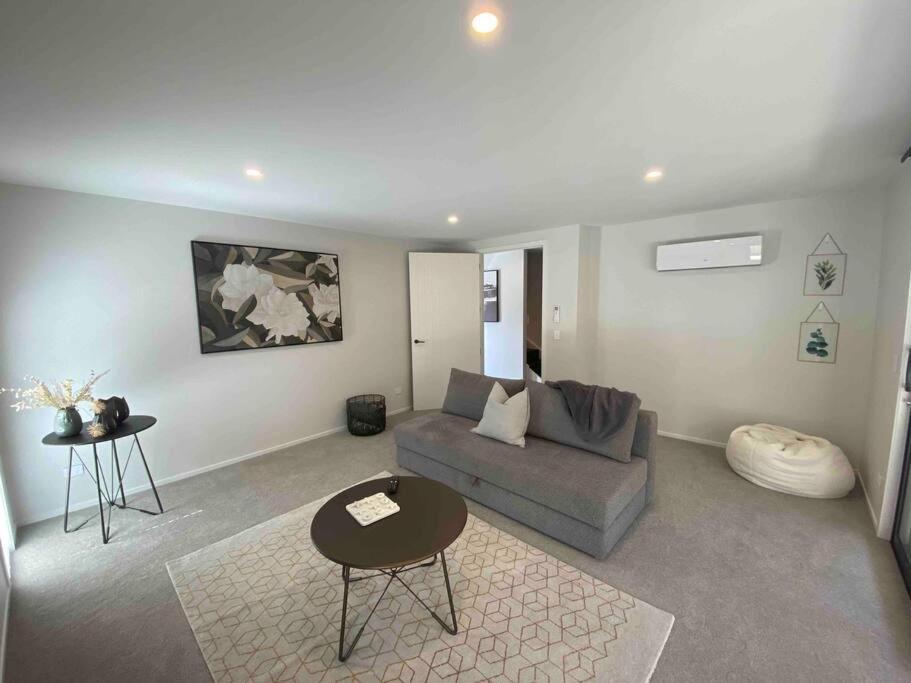 Luxury Escape In Cbd - Walking Distance To Town Villa Tauranga Exterior photo